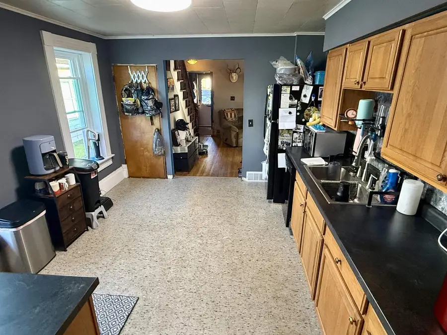 406 E Amelia Street, Cassville, WI 53806 - #3