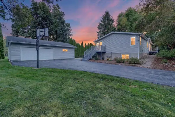 W2506 Circle Drive, Watertown, WI 53094