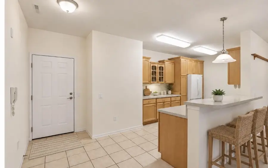 69 Cherokee Circle #103, Madison, WI 53704 - #3