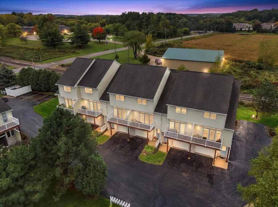 4466 Gray Road, Deforest, WI 53532 - #2