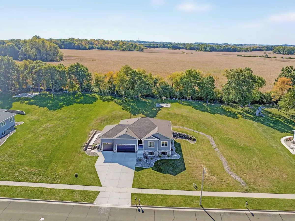 420 Ridgeway Drive, Rio, WI 53960 - #1