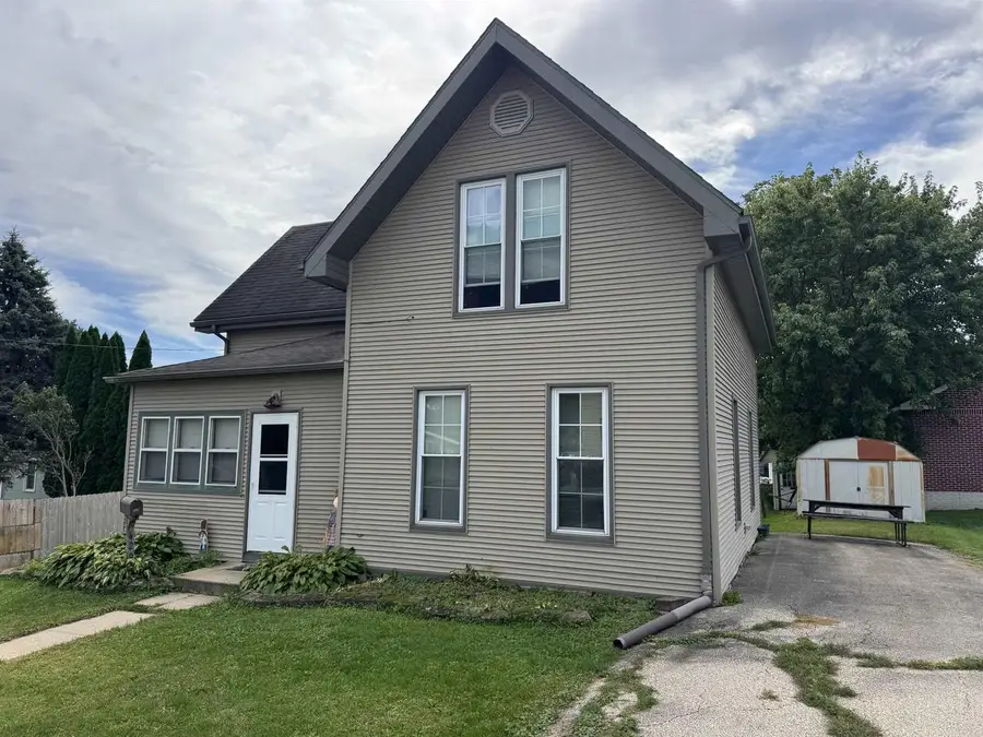 429 E Harriet Street, Darlington, WI 53530 - #2