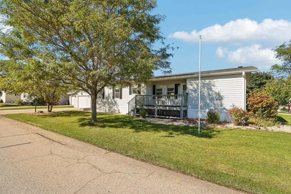 601 Park Ridge Road, Waterford, WI 53185 - #1