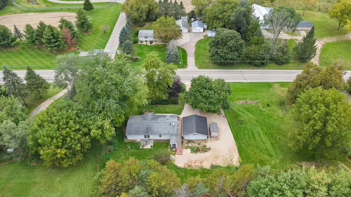 5688 S Bird Street, Sun Prairie, WI 53590 - #1