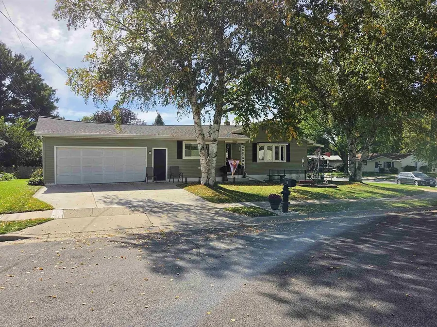 908 Mildred Avenue, Edgerton, WI 53534 - #2