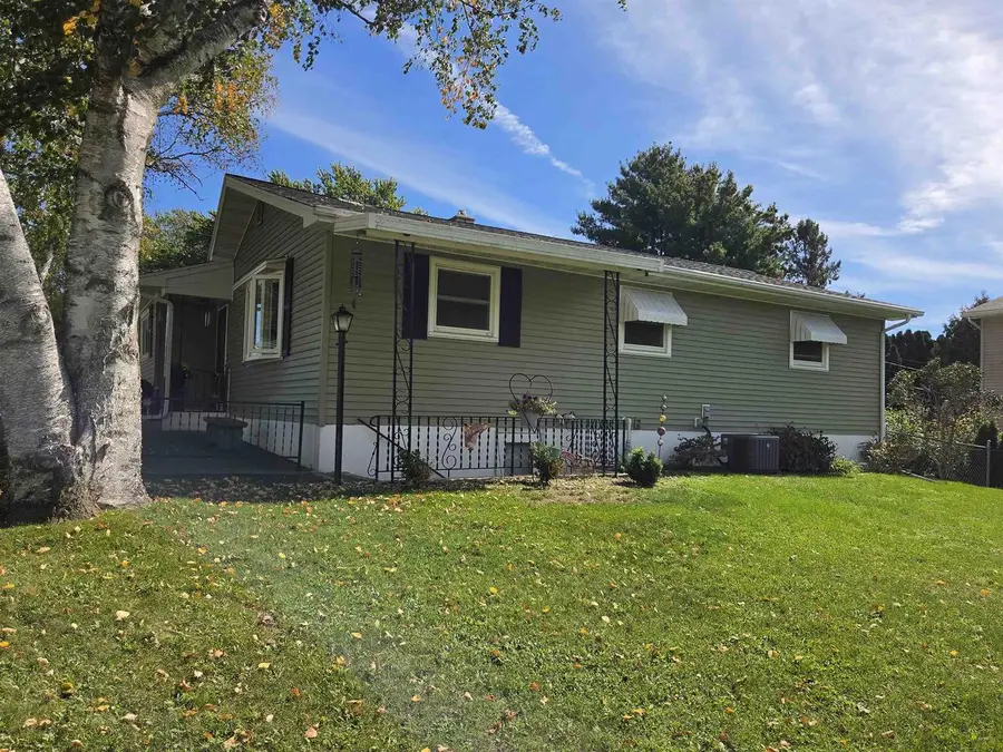 908 Mildred Avenue, Edgerton, WI 53534 - #3