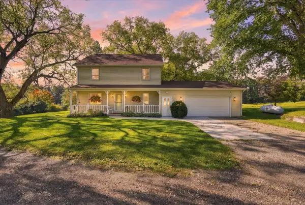 1942 County Road BB, Cottage Grove, WI 53527