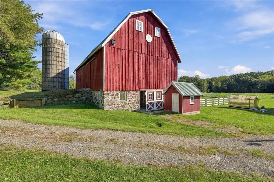 1942 County Road BB, Cottage Grove, WI 53527 - #2
