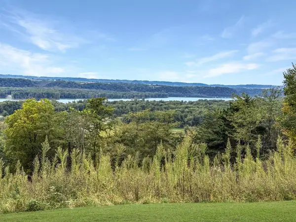 5149 Shamrock Lane, Cassville, WI 53806