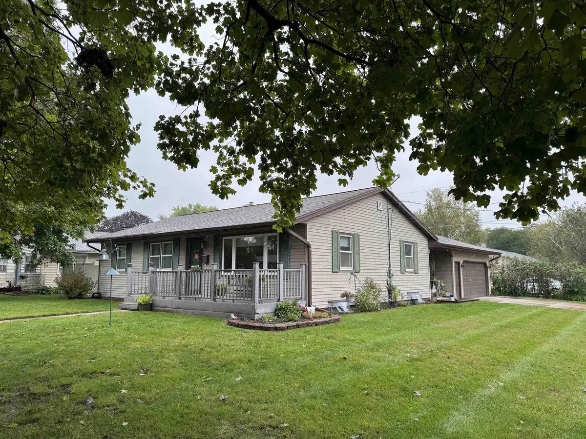 1304 Manor Drive, Janesville, WI 53548 - #1