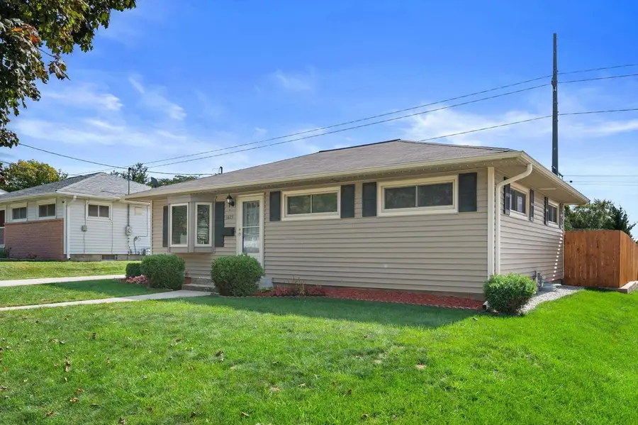 1623 Birch Drive, Waukesha, WI 53188 - #2