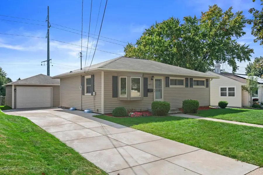 1623 Birch Drive, Waukesha, WI 53188 - #3