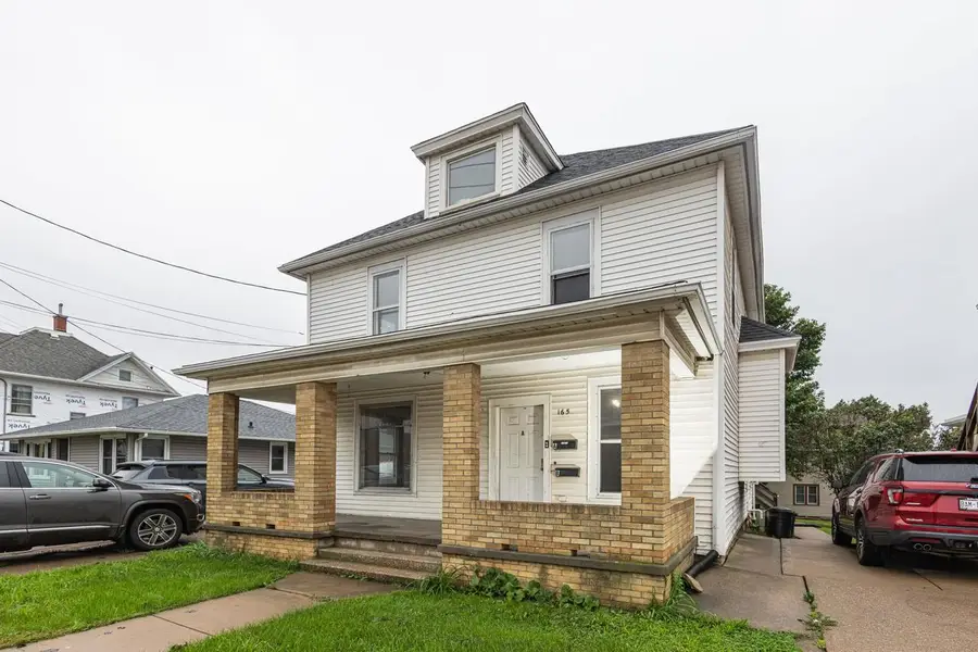 165 W Pine Street, Platteville, WI 53818 - #2