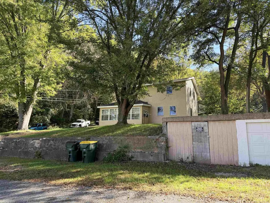 587 N Walnut Street, Richland Center, WI 53581 - #2