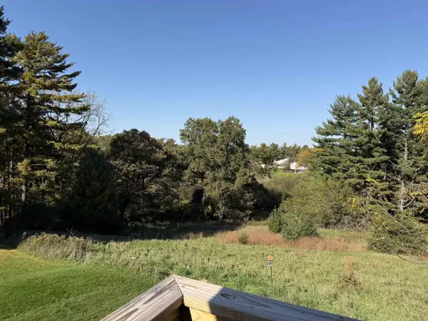 1045 Saddle Ridge, Portage, WI 53901