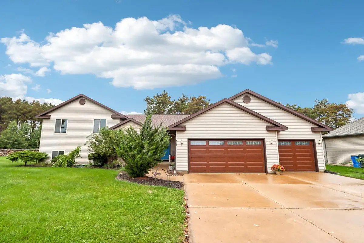 563 Clemens Court, Portage, WI 53901 - #1