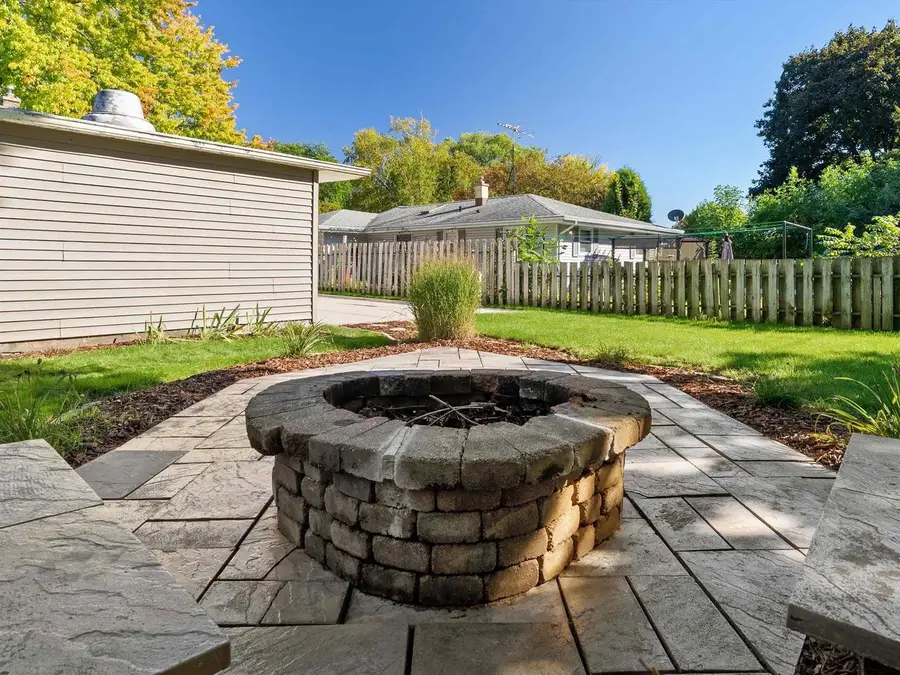 520 S 27th Street, Sheboygan, WI 53081 - #2