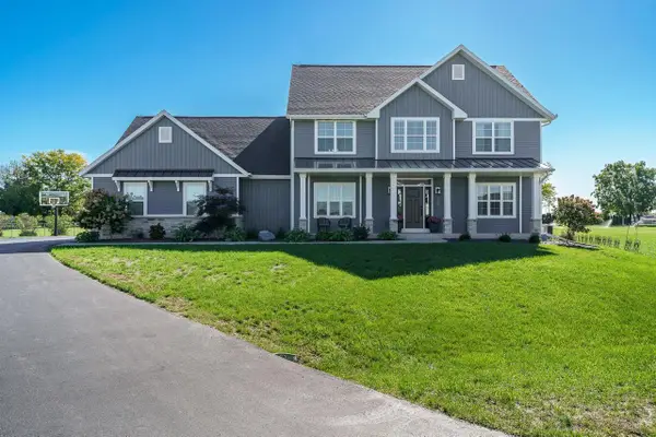 3185 S Jackdaws Drive, Beloit, WI 53511