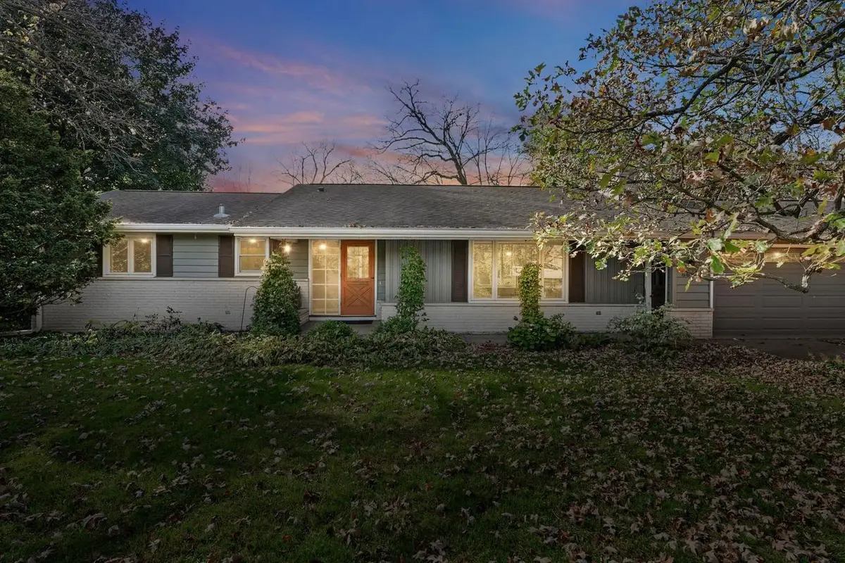 6625 S Oak Lane, Windsor, WI 53598 - #1