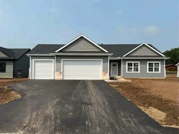 2557 Kadlec Drive, Beloit, WI 53511