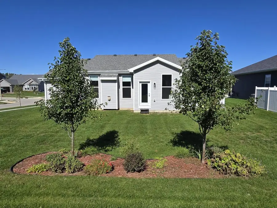305 Cherry Street, Edgerton, WI 53534 - #2