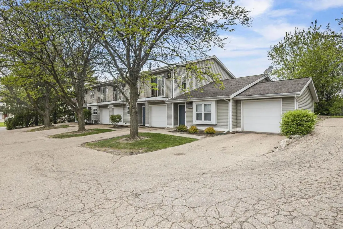 1049 & 1057 McKenna Boulevard, Madison, WI 53719 - #1