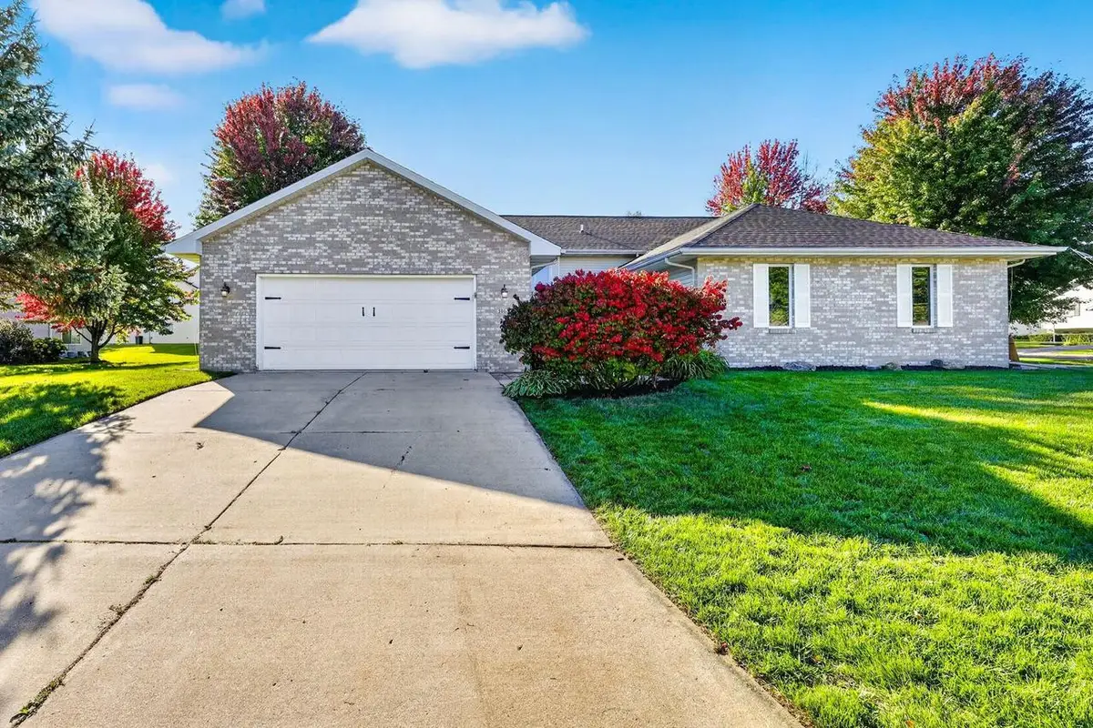 3165 Edmonton Drive, Sun Prairie, WI 53590 - #1
