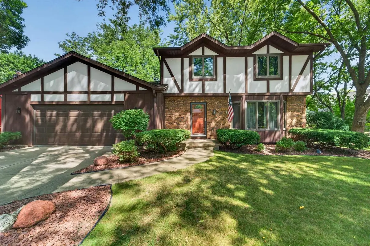 5800 Tall Oaks Road, Fitchburg, WI 53711 - #1