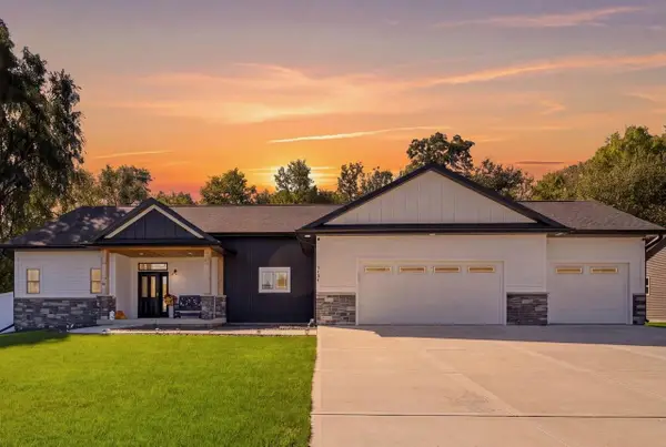 3107 Rockport Park Drive, Janesville, WI 53548
