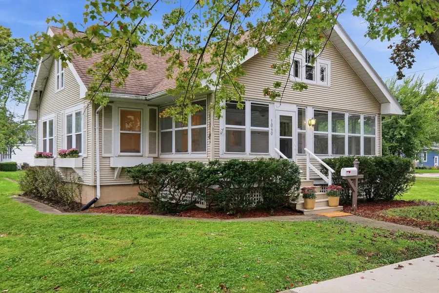 1040 Tolman Street, Lake Geneva, WI 53147 - #2