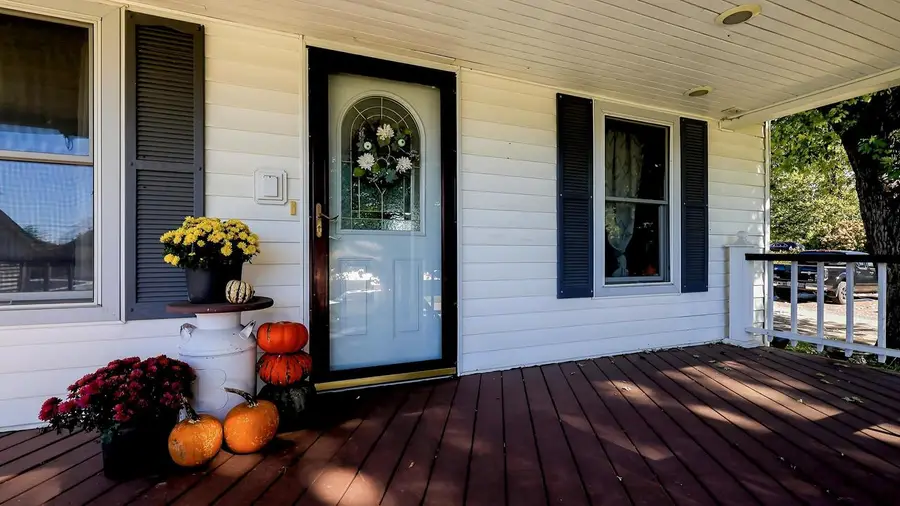 211 E High Street, Shullsburg, WI 53586 - #2