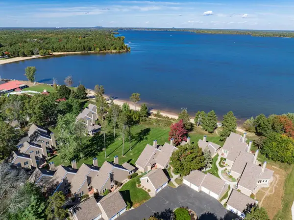 W5136 N Osprey Drive #18, New Lisbon, WI 53950