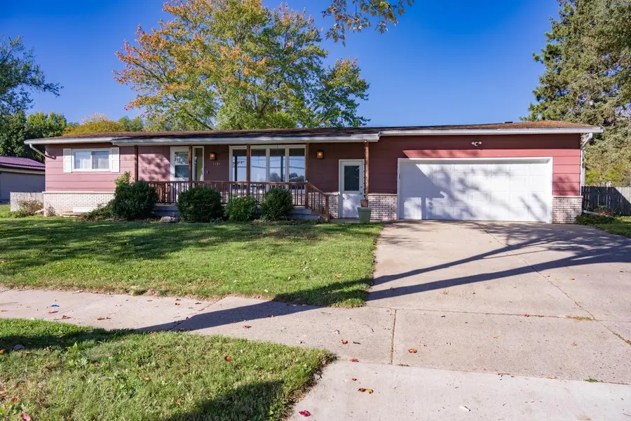 1151 N Dewey Avenue, Reedsburg, WI 53959 - #2