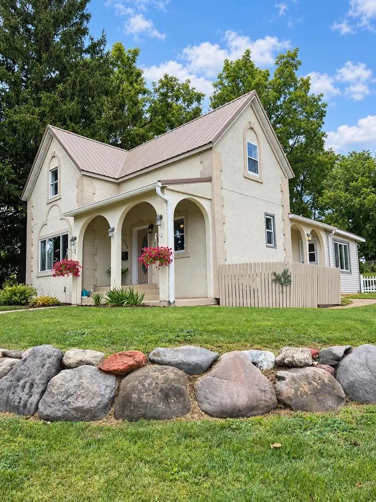 115 Garden Lane, Dodgeville, WI 53533 - #2