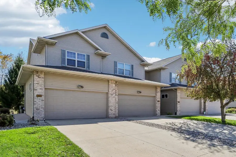2967 Kentville Drive, Sun Prairie, WI 53590 - #2