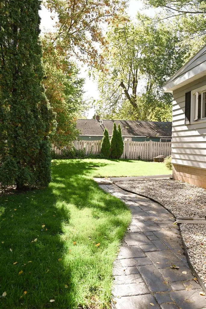 69 Stoney beach Road, Oshkosh, WI 54902 - #2