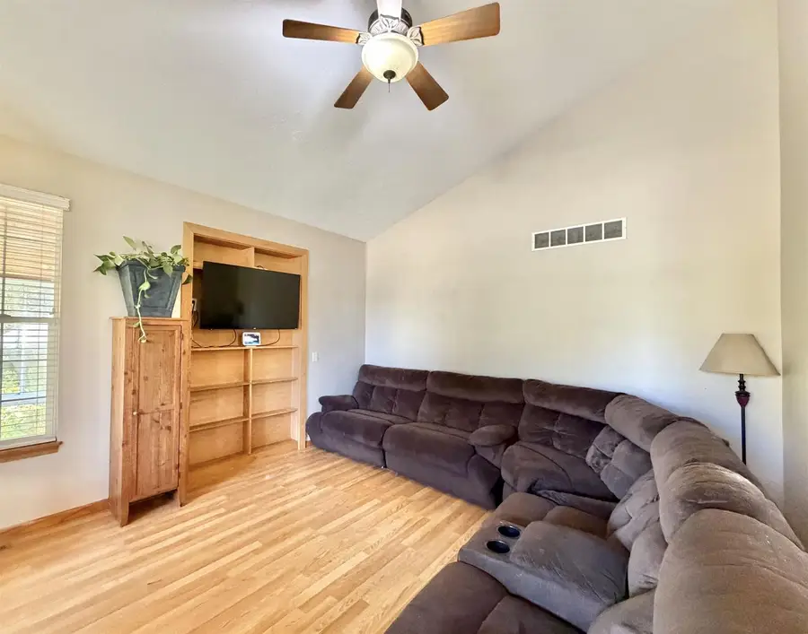 505 E Weirick Avenue, Beloit, WI 53511 - #2