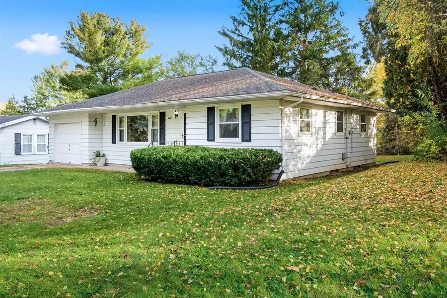 328 Knowlton Street, Waterloo, WI 53594 - #2