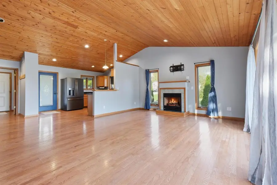 727 E Clay Street, Whitewater, WI 53190 - #3
