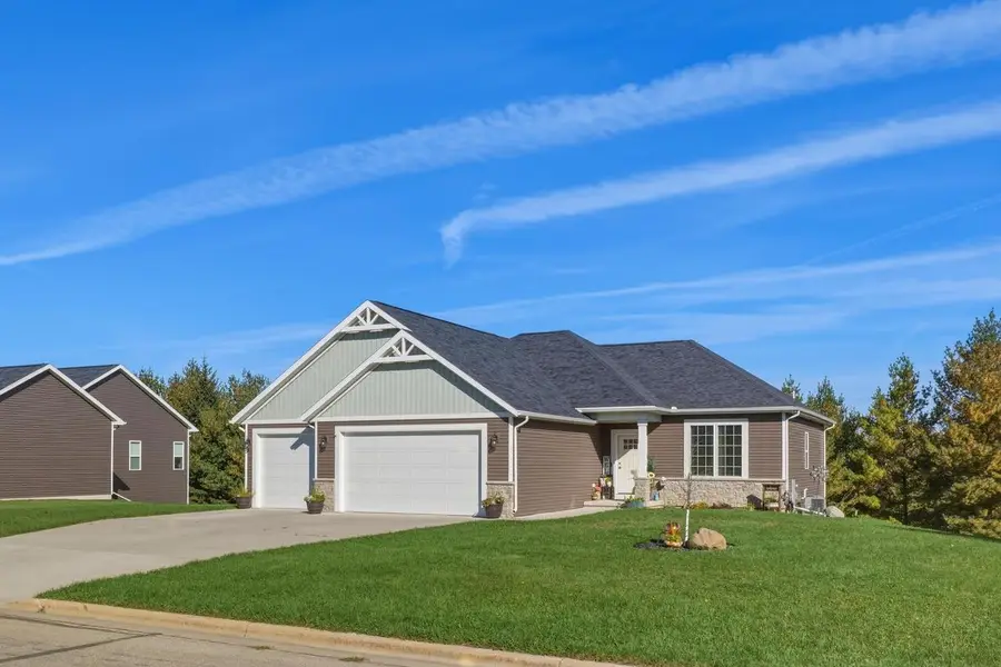 387 Drumlin Loop, Ripon, WI 54971 - #3