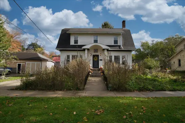 225 S Birdsey Street, Columbus, WI 53925