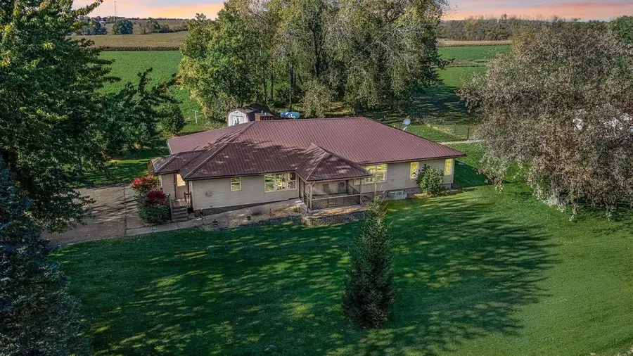 1642 Greenway Road, Sun Prairie, WI 53590 - #2