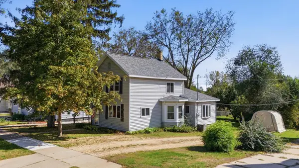 816 E Cook Street, Portage, WI 53901