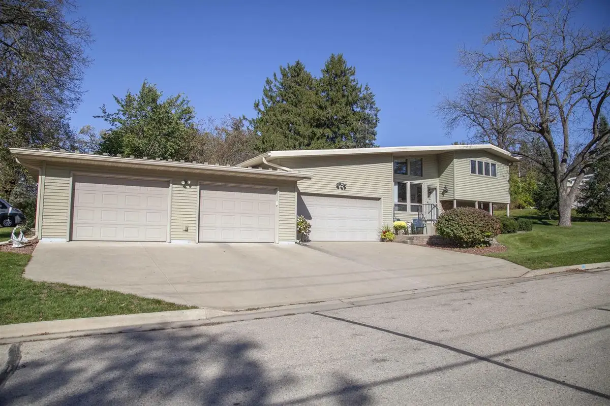 320 Wilson Street, Mount Horeb, WI 53572 - #1