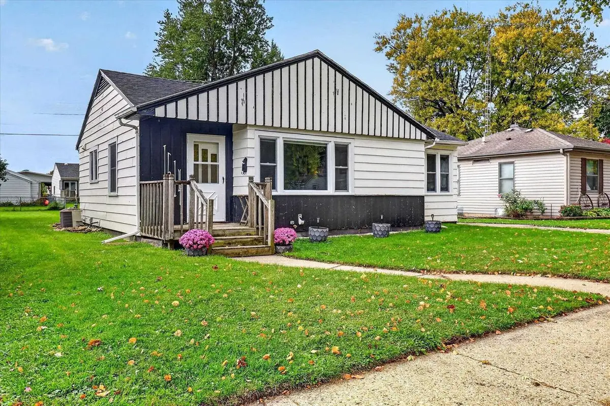 1514 Blaine Avenue, Janesville, WI 53545 - #1
