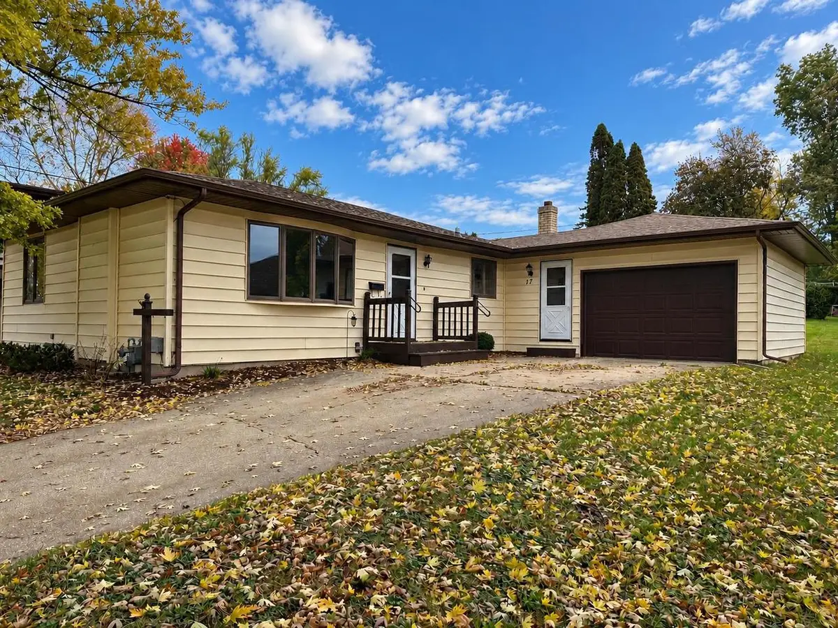 17 Highland Avenue, Edgerton, WI 53534 - #1