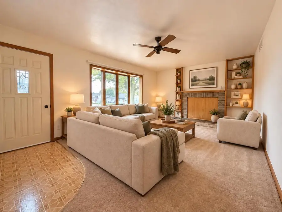17 Highland Avenue, Edgerton, WI 53534 - #2
