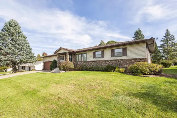1385 Karla Street, Platteville, WI 53818