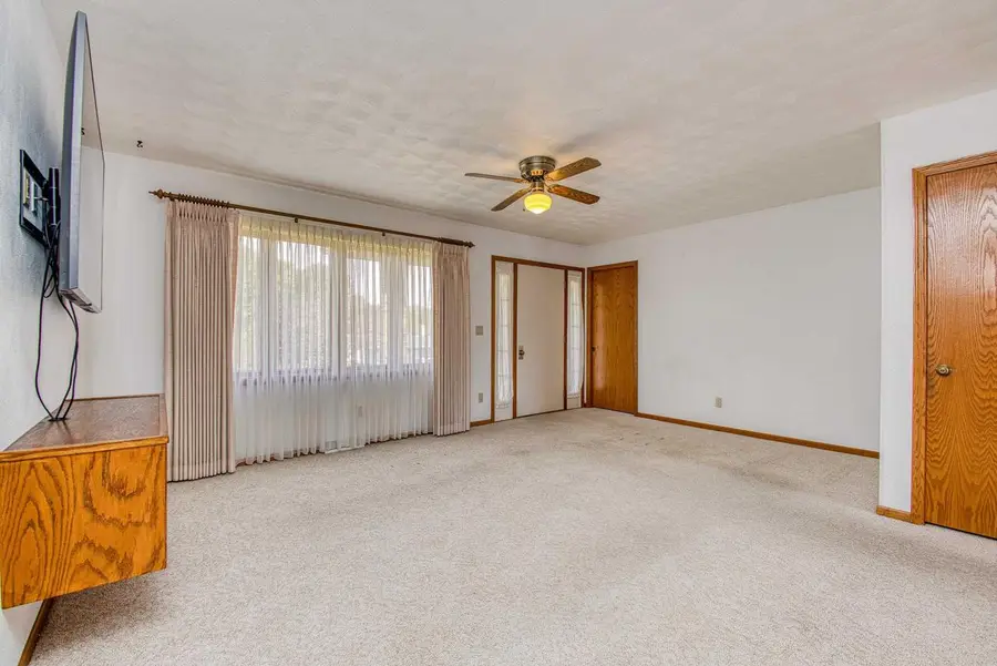 1385 Karla Street, Platteville, WI 53818 - #2