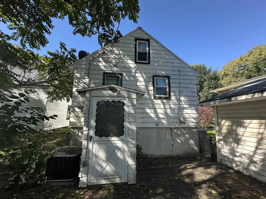 525 McCormick Avenue, Madison, WI 53704 - #3